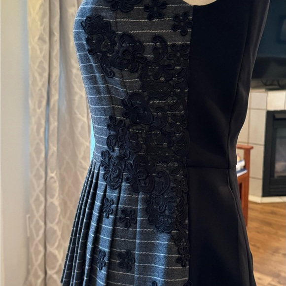 Oscar de la Renta virgin wool top.. look 1 of Fall 2014 collection - Picture 6 of 6